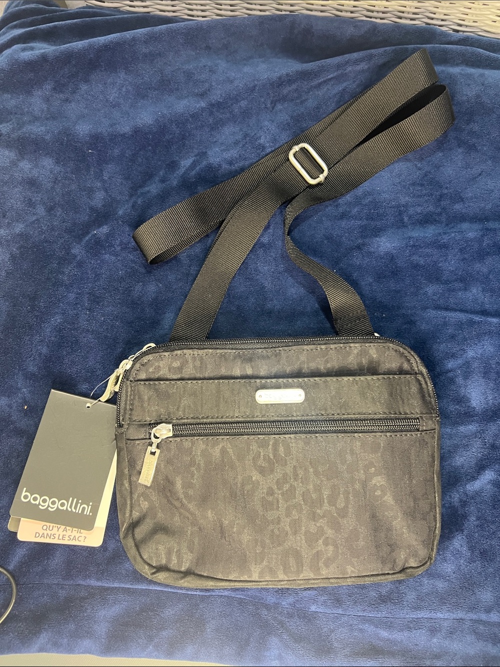 Baggallini Black Leopard-Print Crossbody Messenger Bag